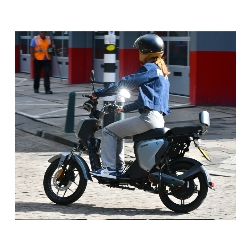 TOMOS ES 01 e-skuter