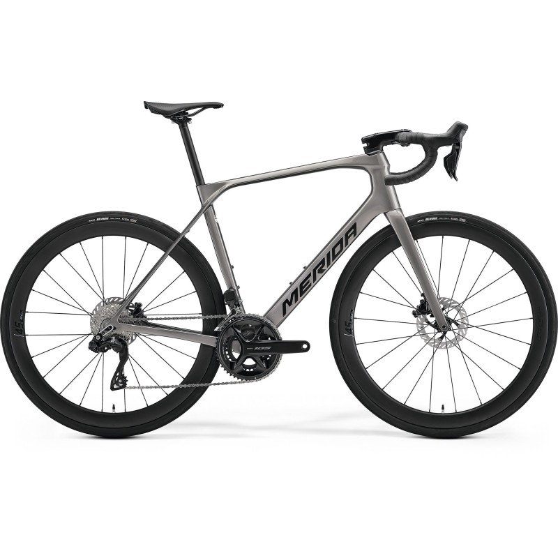 MERIDA SCULTURA ENDURANCE 6000 cestovni bicikl (MY27)